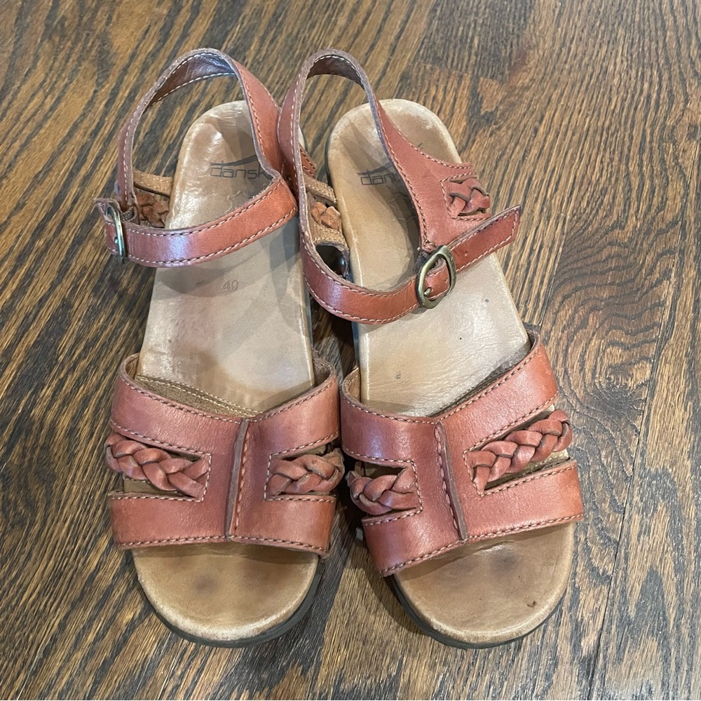 Women's Leather Sandals - Picture 4 of 8